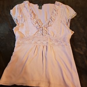 FLOWY LACY CAP SLEEVE TOP W/TIES